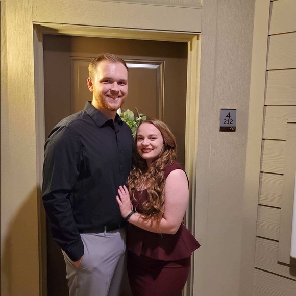 Meet your Posher, Caitlen - Picture 3 of 5